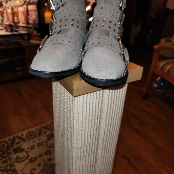 Lust For Life Miracle Ankle Boot Suede Moto Chelsea Buckle Ankle Bootie - Picture 5 of 7